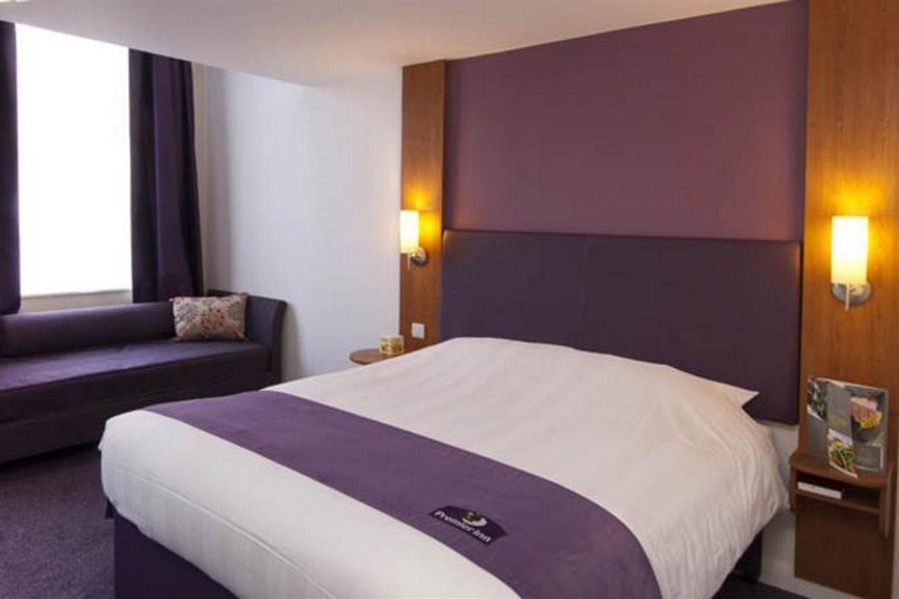 Premier Inn London Hampstead Exterior photo