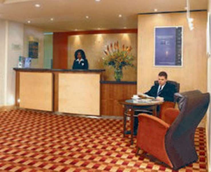 Premier Inn London Hampstead Interior photo