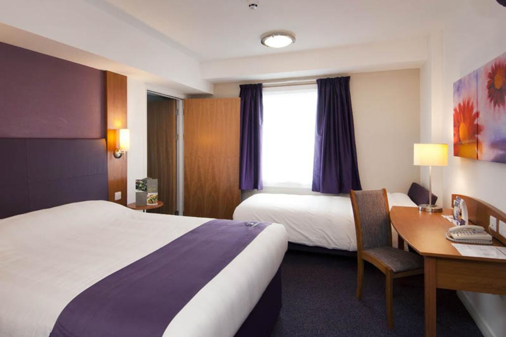 Premier Inn London Hampstead Exterior photo